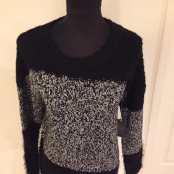 VINCE CAMUTO Blk/White Textured Intarsia Sweater - Picture 4 of 6